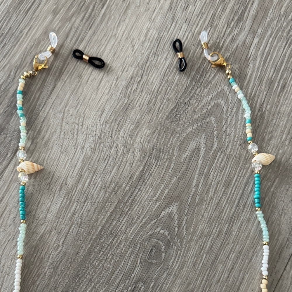 Eyeglass Sunglass Beaded Coastal Beach Seashell Glasses Chain - Picture 3 of 11